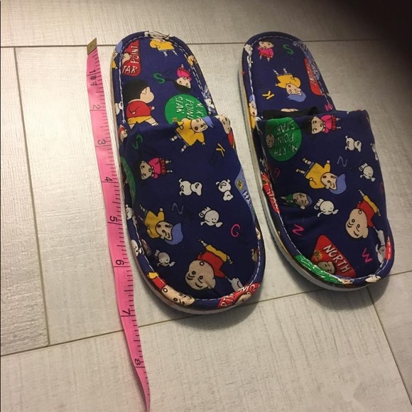Vintage Elegant Kids Slippers NWT - Picture 3 of 3